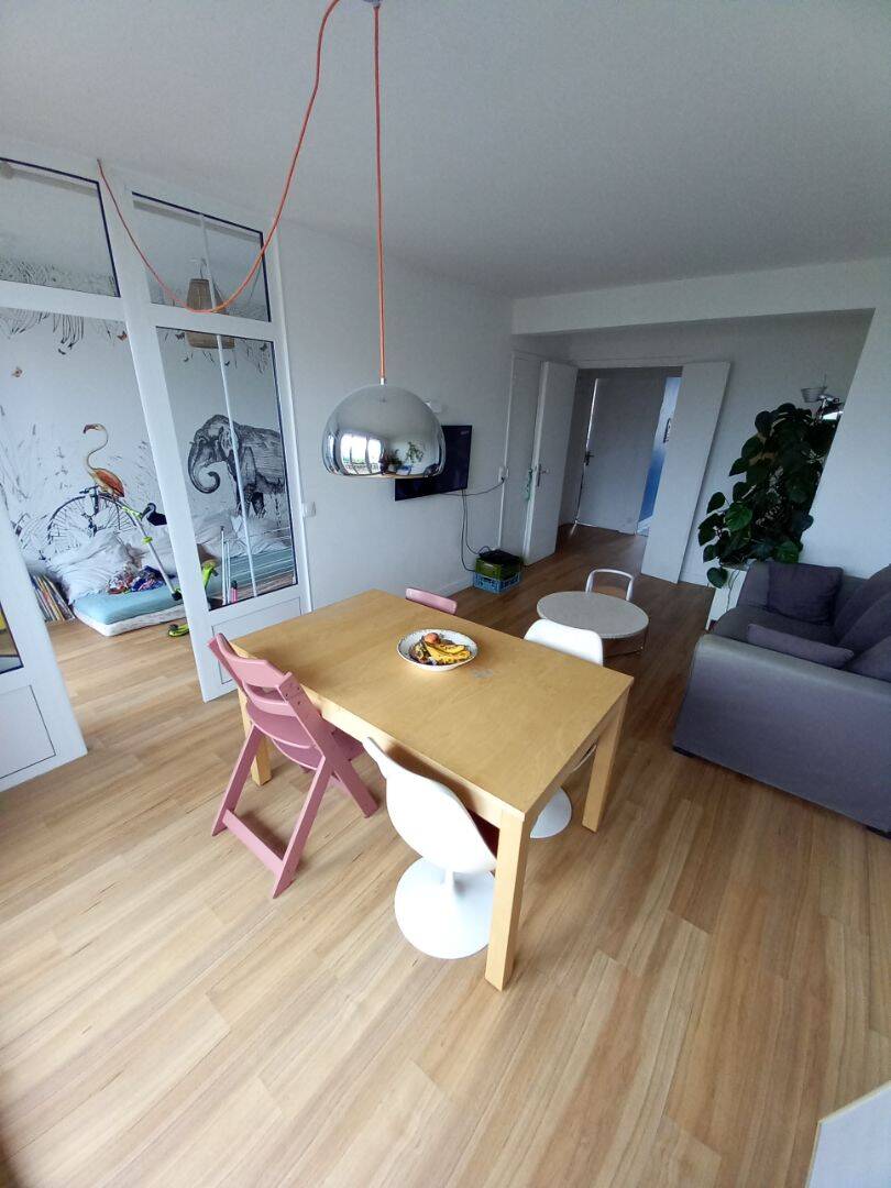 Appartement 3 pièces 54 m² · à Paris 18ème Arrondissement · 54 m² · 1 653 €