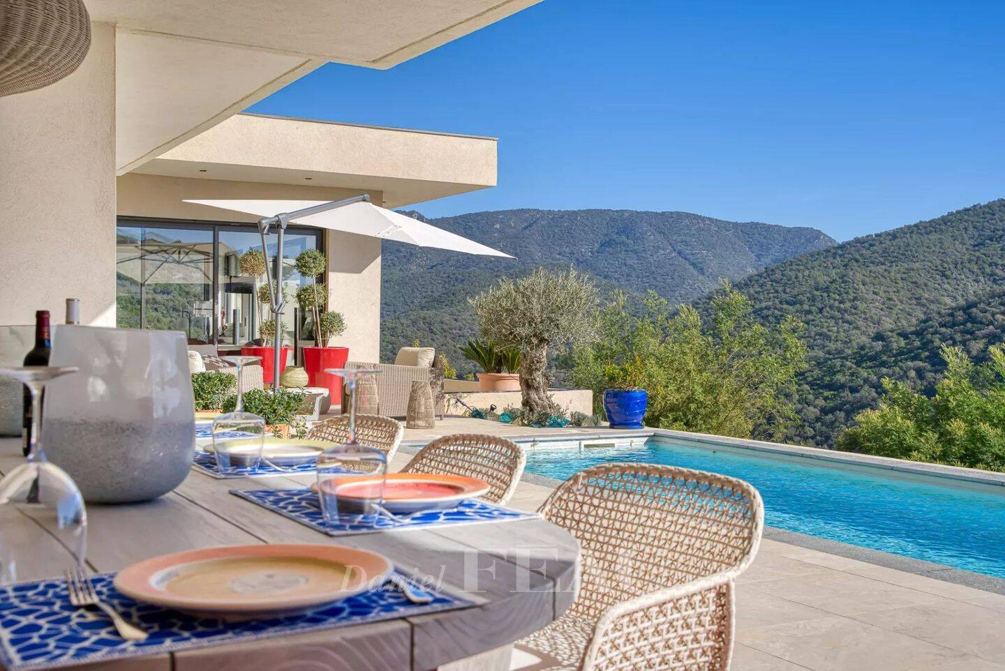 Maison 6 pièces 183 m² · à Bormes-les-Mimosas · 183 m² · 1 990 000 €