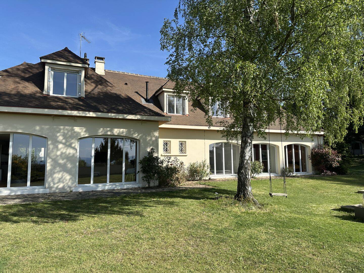Maison 8 pièces 260 m² · à Saint-Galmier · 260 m² · 720 000 €