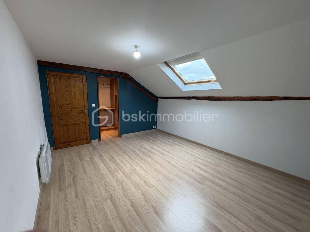 Appartement 6 pièces 126 m² · à Châlons-en-Champagne · 126 m² · 153 000 €