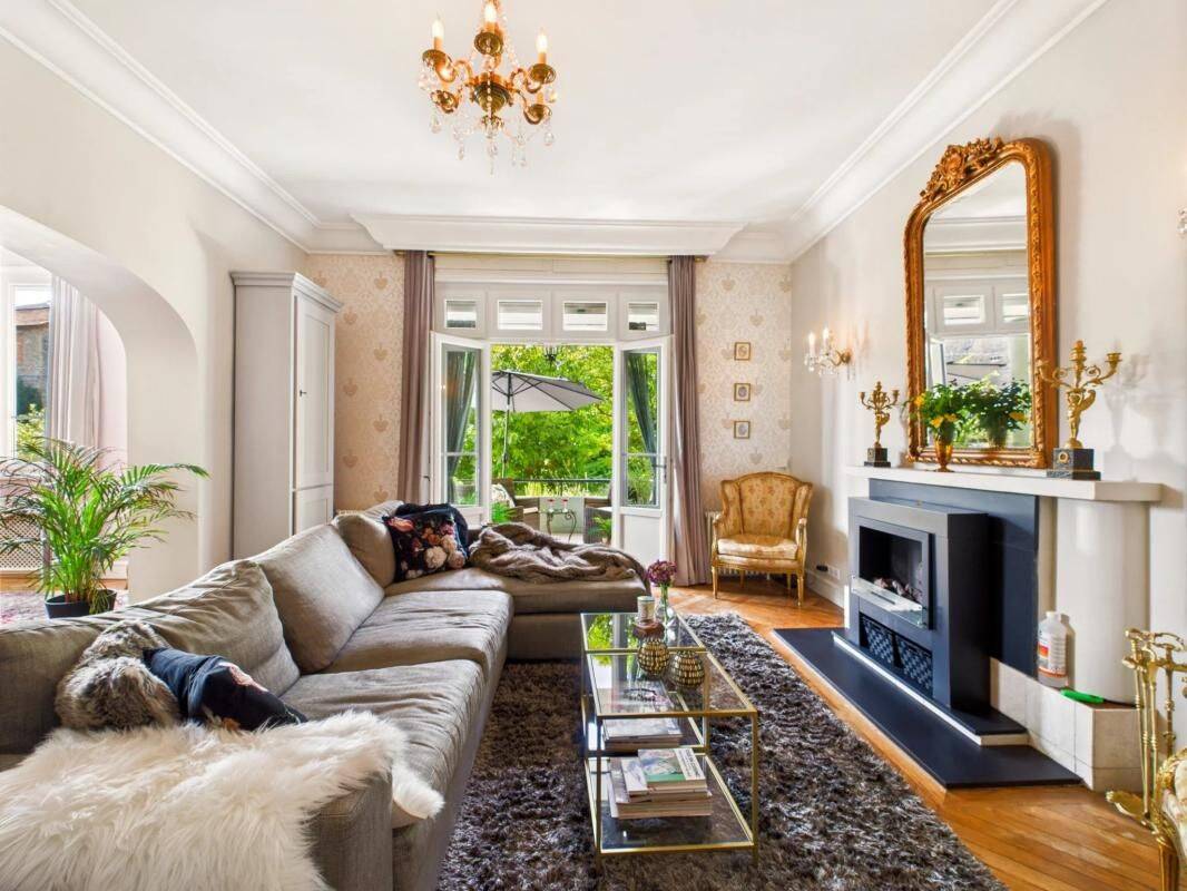 Maison 9 pièces 195 m² · à Saint-Mathieu · 195 m² · 400 000 €
