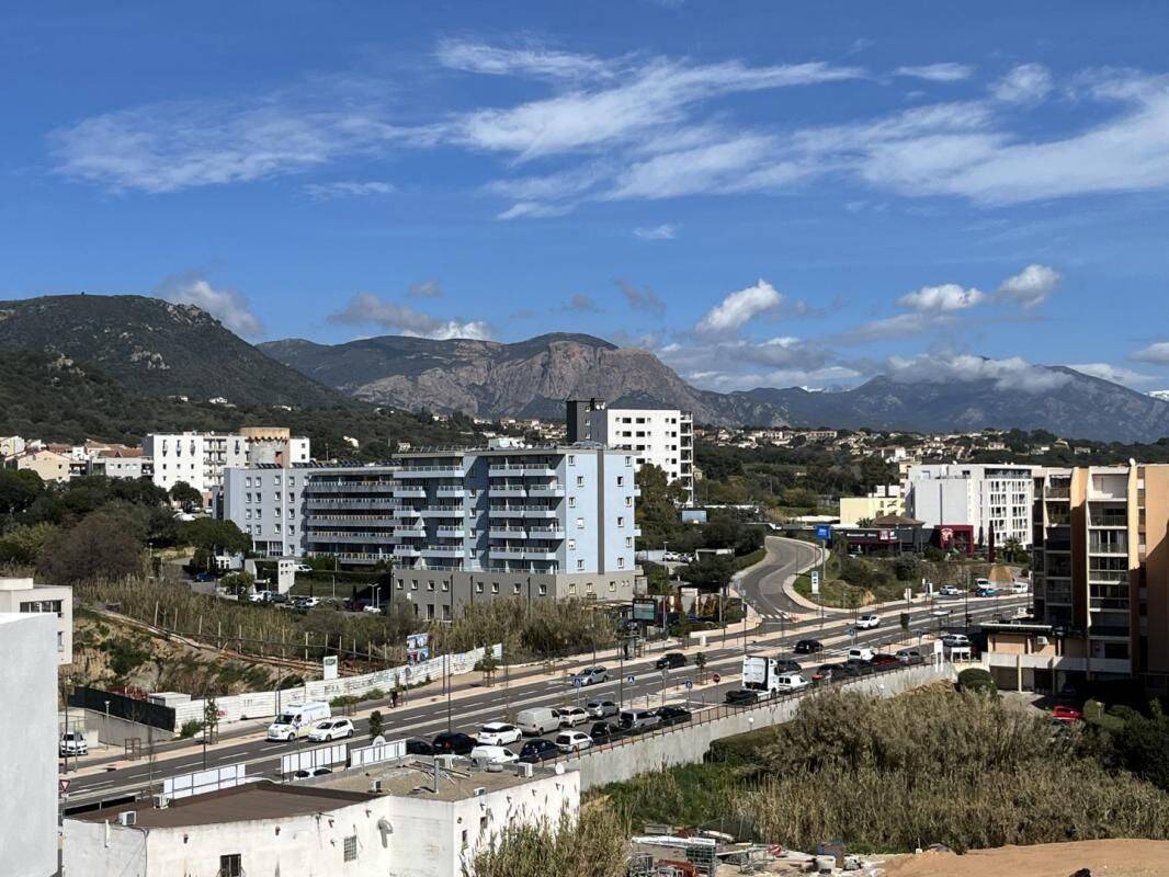 Appartement 3 pièces 65 m² · à Ajaccio · 65 m² · 957 €/mois
