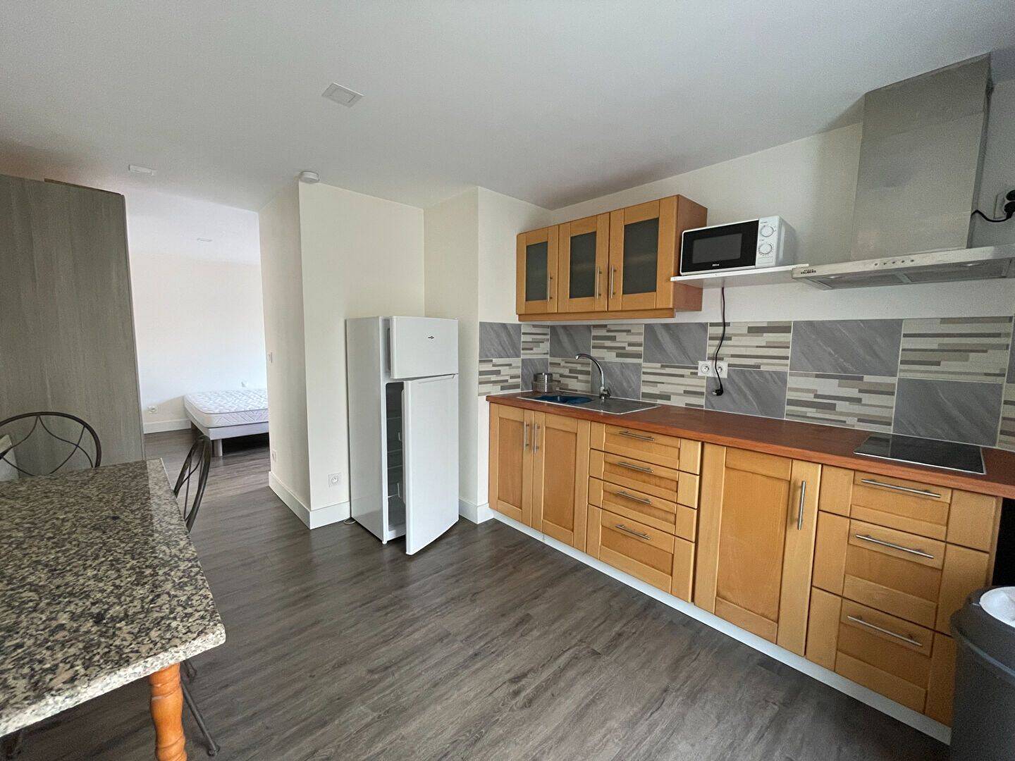 Appartement 1 pièce 29 m² · à Bordeaux · 29 m² · 670 €