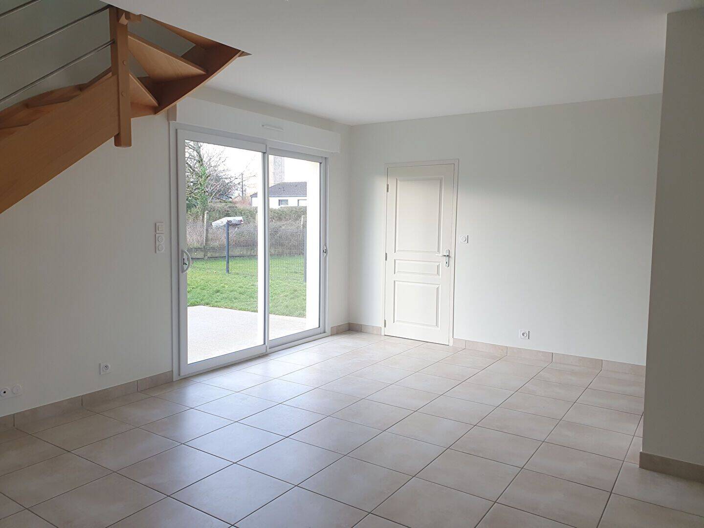 Maison 4 pièces 93 m² · à Monnaie · 93,1 m² · 1 050 €