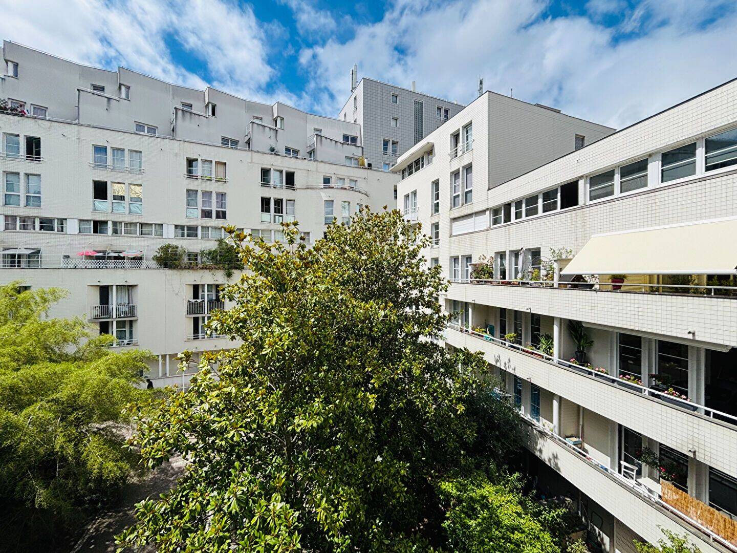 Appartement 2 pièces 66 m² · à Paris 17ème Arrondissement · 66,3 m² · 1 655 €