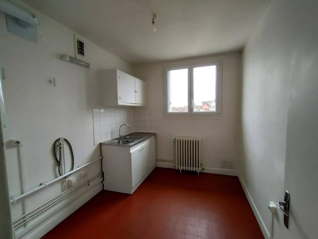 Appartement 4 pièces 70 m² · à Noyon · 70 m² · 72 000 €