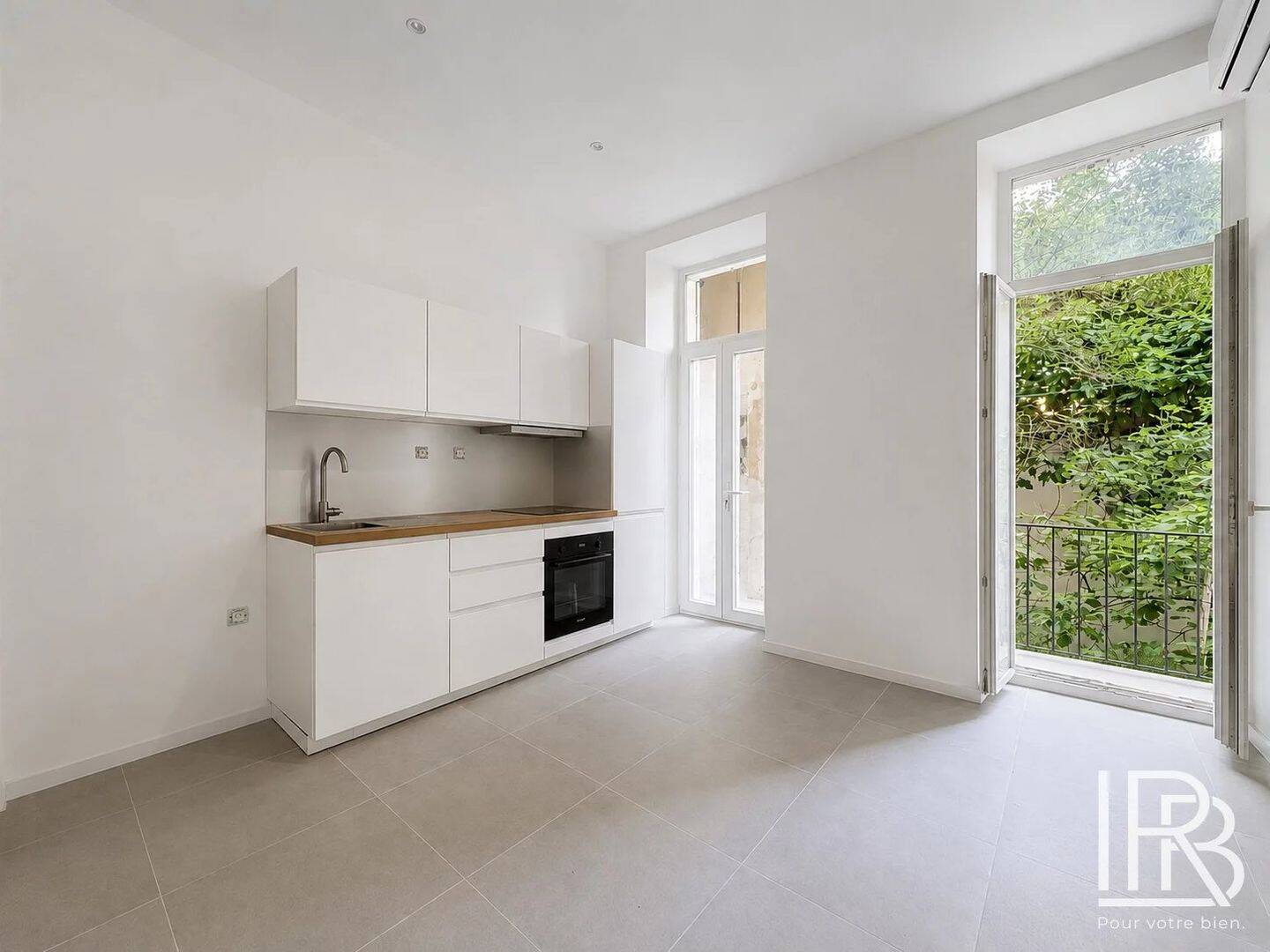 Appartement 2 pièces 36 m² · à Marseille 1er Arrondissement · 36,3 m² · 940 €