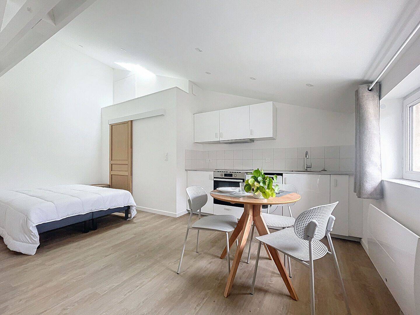 Appartement 1 pièce 23 m² · à La Rochelle · 23 m² · 715 €
