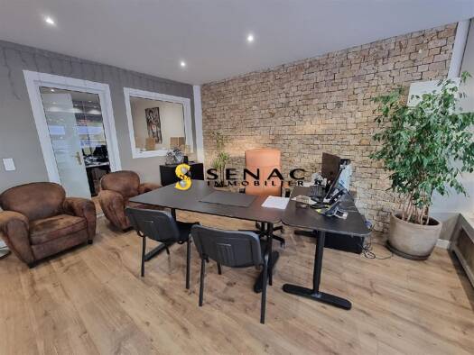 Local commercial à vendre 349 000 € 95 m² de surface de vente Centre Beauchamp 95250