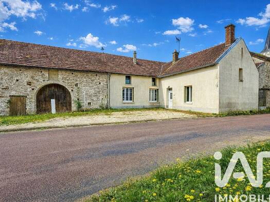 Maison à vendre 85 000 € 4 pièces 2 chambres 113 m² 1 377 m² de terrain Baon 89430