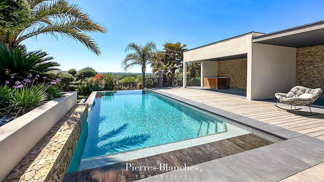 Maison 6 pièces 250 m² · à Béziers · 250 m² · 1 220 000 €