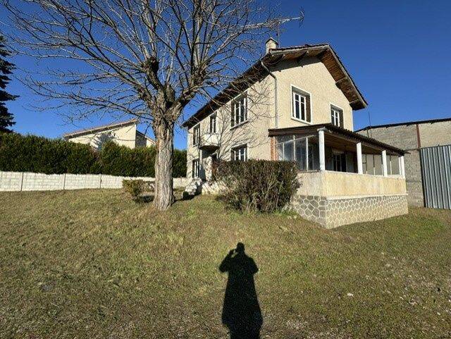 Maison 6 pièces 139 m² · à Retournac · 139 m² · 129 000 €