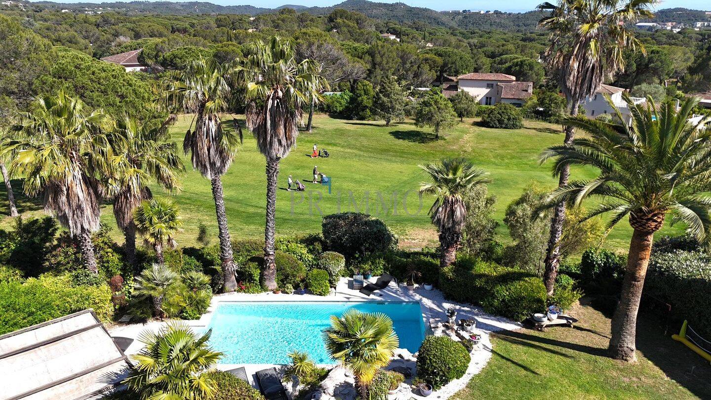 Maison 7 pièces 305 m² · à Saint-Raphaël · 305 m² · 2 395 000 €