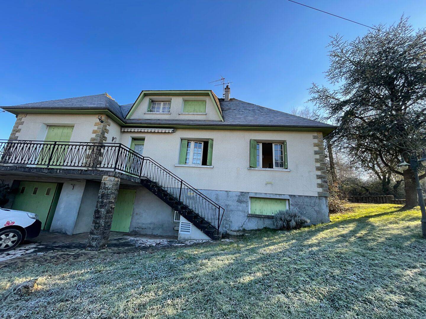 Maison 6 pièces 196 m² · à Lignières · 196 m² · 96 990 €