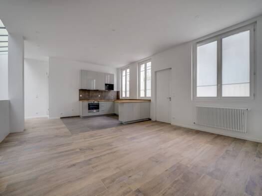 Duplex à vendre 670 000 € 3 pièces 2 chambres 95 m² RDC/3 Plaine Paris 20ème arrondissement 75020