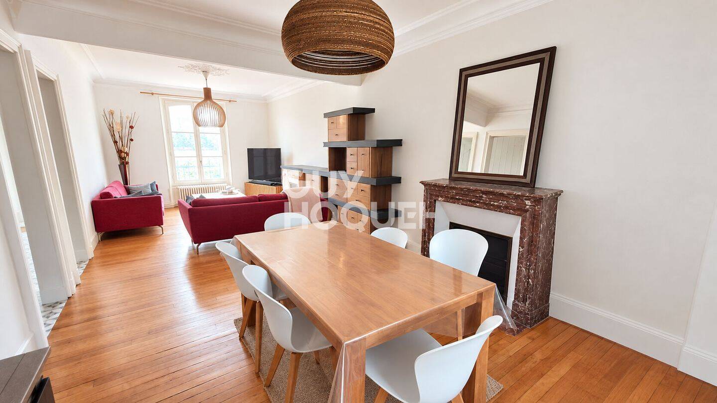 Maison 6 pièces 138 m² · à Chartres · 137,6 m² · 1 500 €/mois