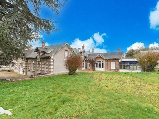 Maison à vendre 602 025 € 14 pièces 9 chambres 500 m² 5 127 m² de terrain Mesland 41150