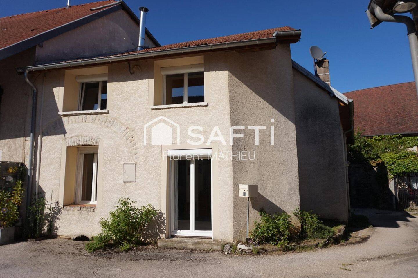 Maison 5 pièces 142 m² · à Thoraise · 142 m² · 199 000 €