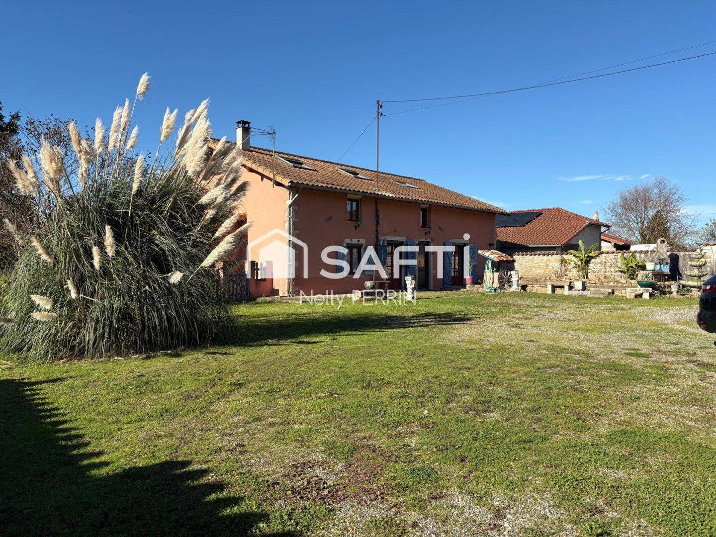 Maison 6 pièces 248 m² · à Boz · 248 m² · 325 000 €