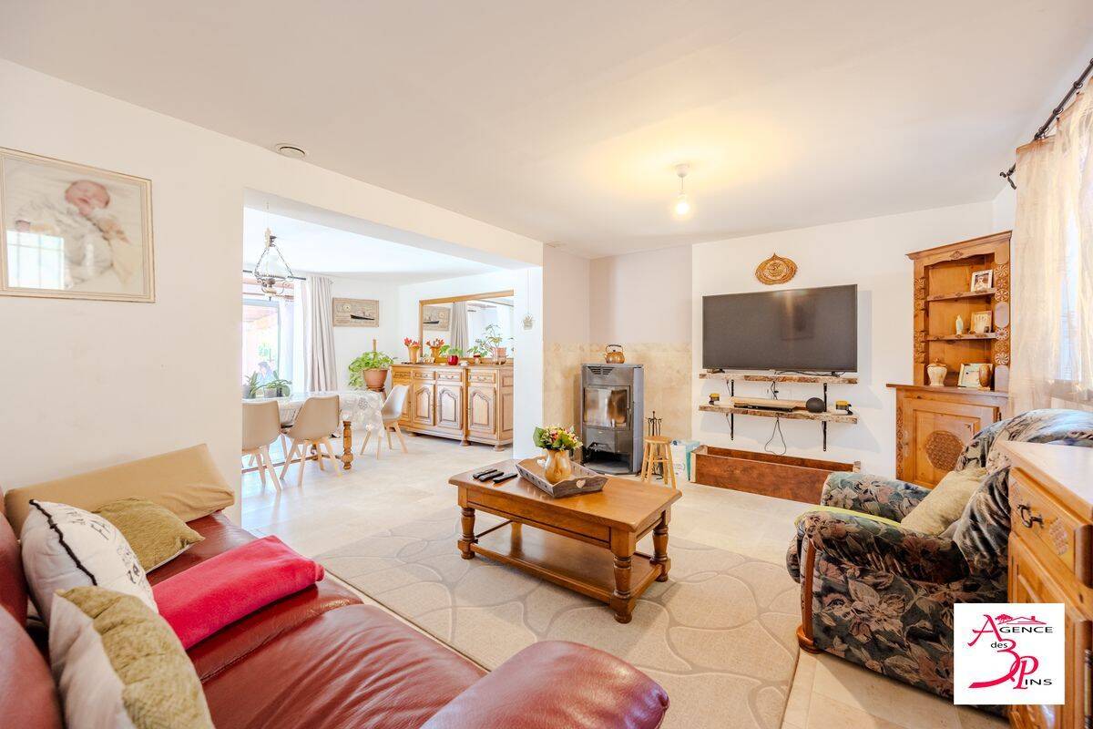 Maison 5 pièces 121 m² · à Pierrefeu-du-Var · 121 m² · 415 000 €