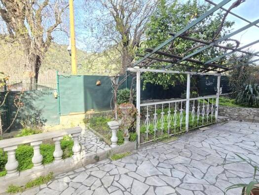 Appartement à vendre 233 200 € 3 pièces 2 chambres 65 m² RDC La Trinité 06340