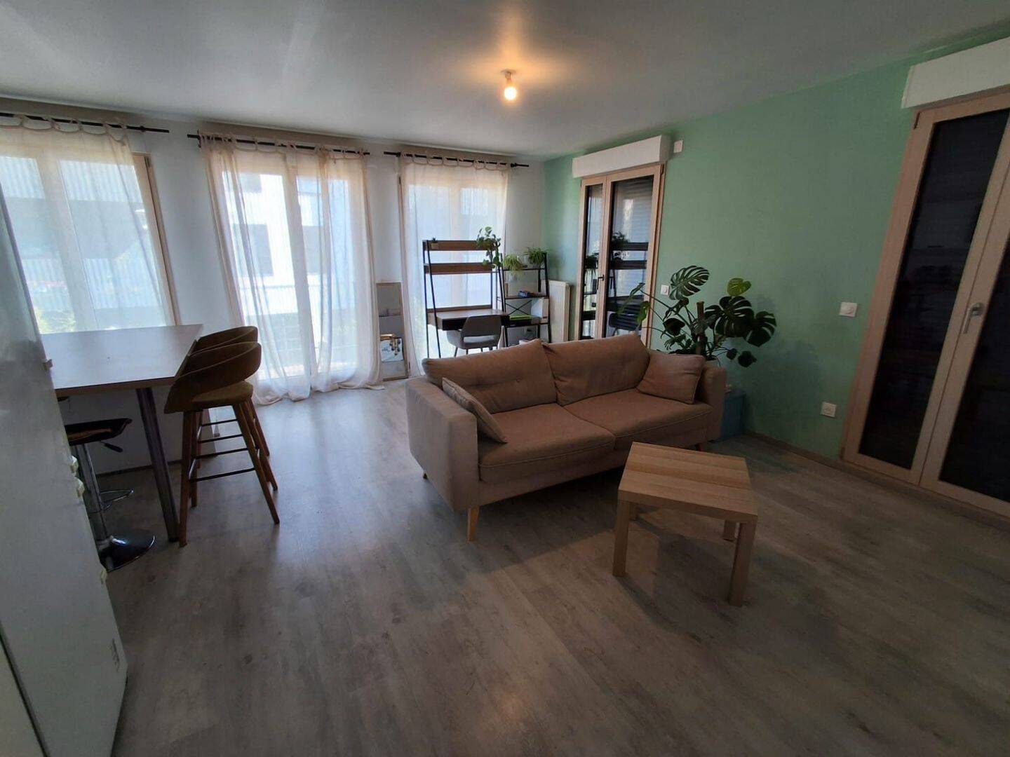 Appartement 4 pièces 75 m² · à Nanterre · 74,8 m² · 1 900 €
