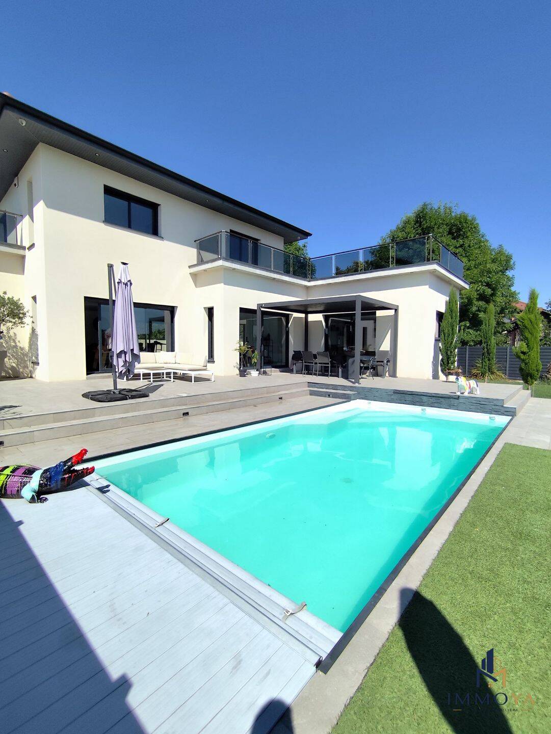 Maison 5 pièces 150 m² · à La Côte-Saint-André · 149,9 m² · 465 000 €