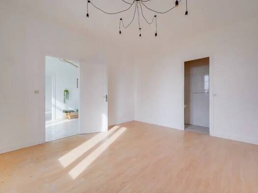 Espace bureau à louer 1 270 € 52 m² de bureaux divisible de 14 m² à 52 m² Carre le Verdet Libourne 33500