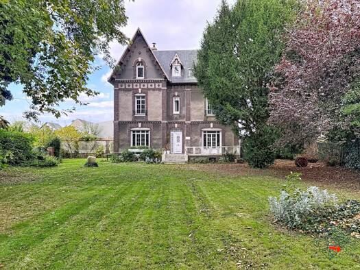 Maison à vendre 549 000 € 10 pièces 7 chambres 240 m² 1 204 m² de terrain Rouen 76100