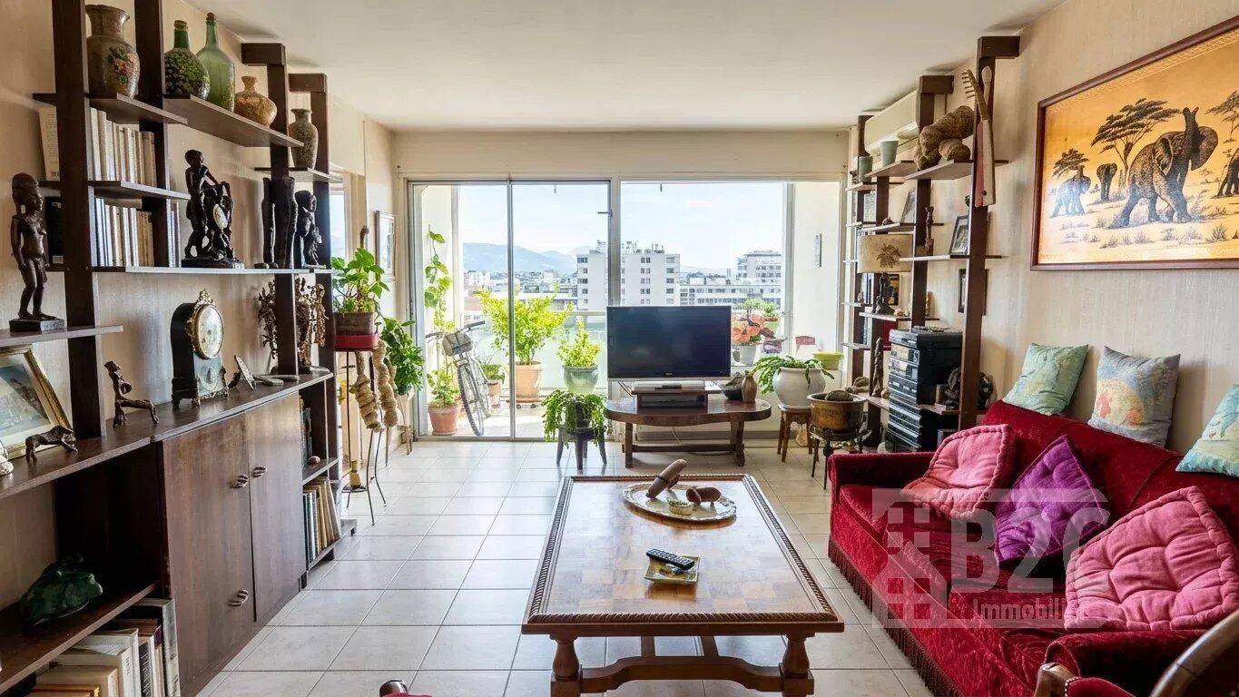 Appartement 5 pièces 99 m² · à Grenoble · 99,5 m² · 116 000 €