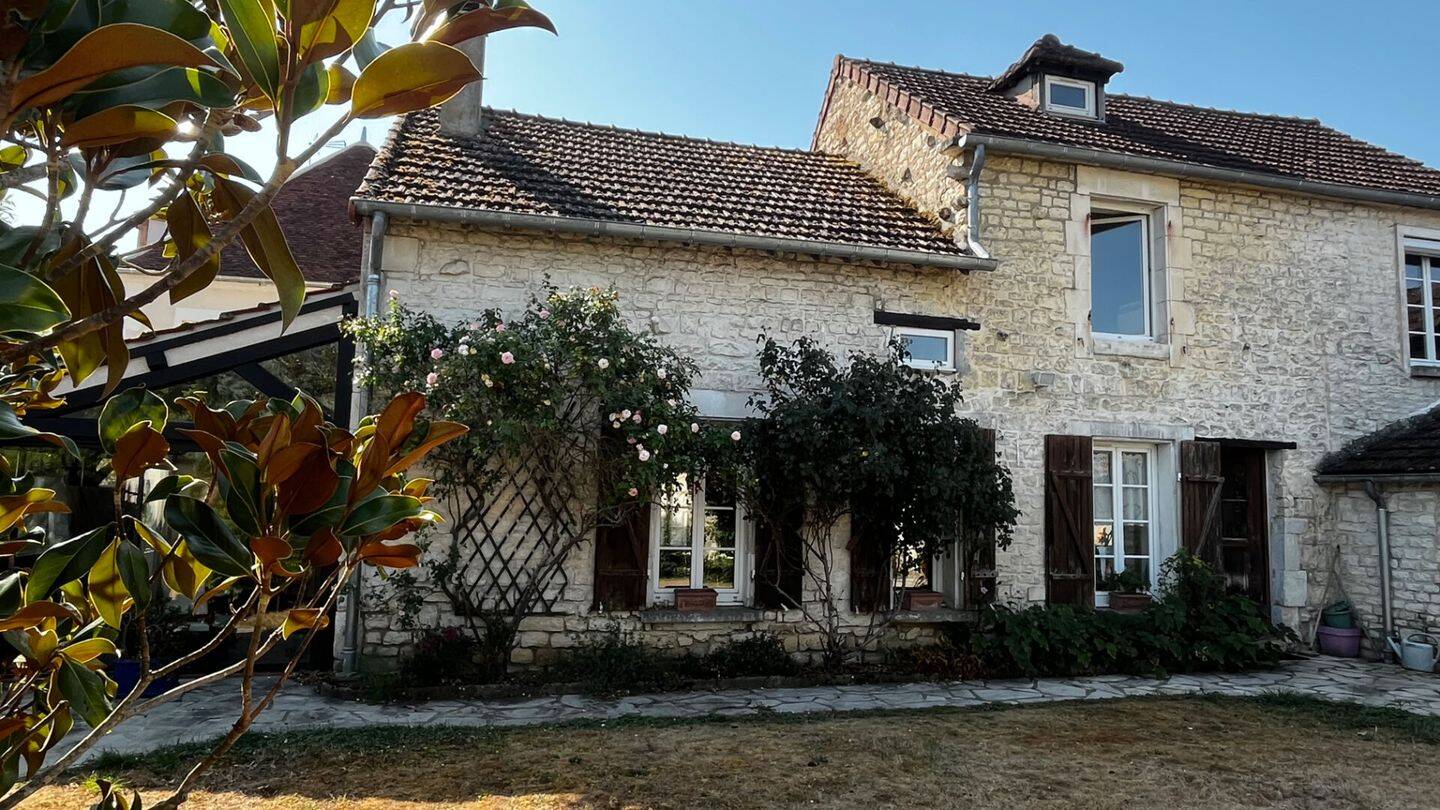 Maison 5 pièces 162 m² · à Vincelles · 162 m² · 222 000 €