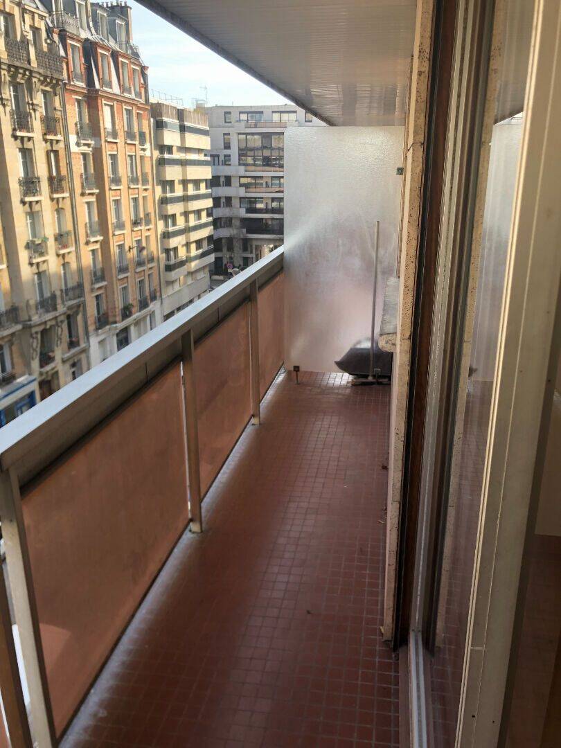Appartement 1 pièce 23 m² · à Paris 15ème Arrondissement · 23 m² · 910 €