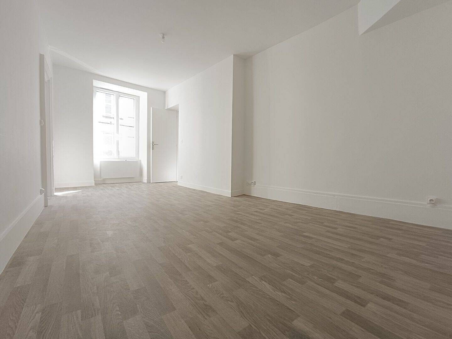 Appartement 3 pièces 40 m² · à Étampes · 40 m² · 850 €