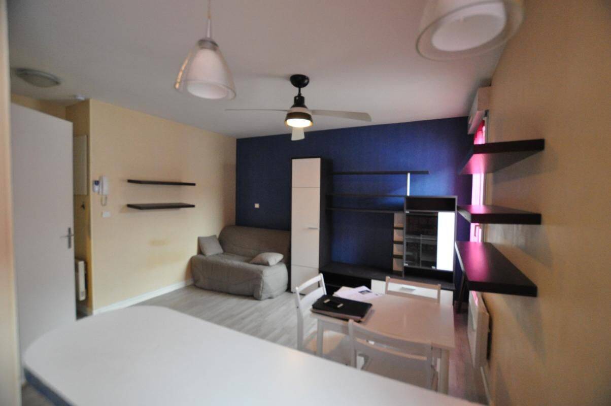 Appartement 1 pièce 22 m² · à Chalon-sur-Saône · 22 m² · 418 €