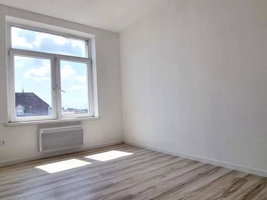 Appartement à vendre 80 000 € 3 pièces 1 chambre 70,2 m² RDC/2 Puttelange-aux-Lacs 57510
