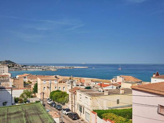 Maison de ville à vendre 1 295 000 € 6 pièces 5 chambres 186 m² 219 m² de terrain Bonneveine Marseille 8ème arrondissement 13008