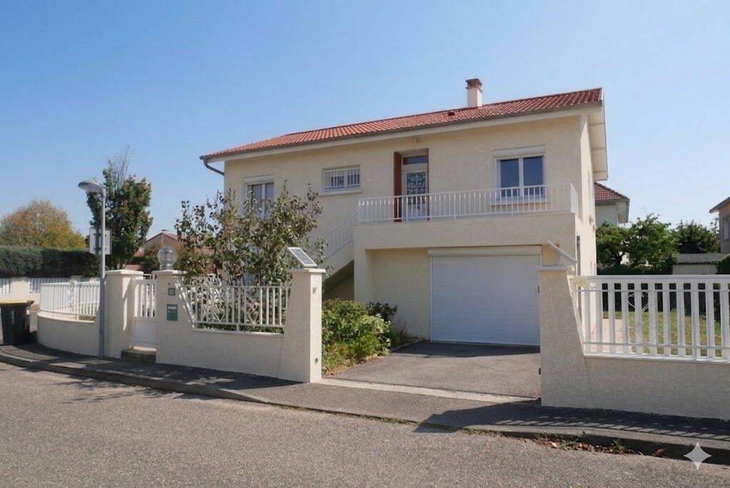 Maison 7 pièces 132 m² · à Corbas · 132 m² · 335 000 €
