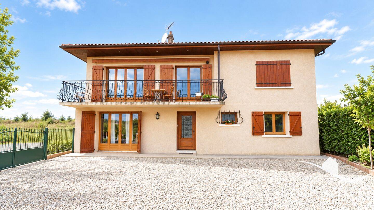 Maison 6 pièces 190 m² · à Fleurieux-sur-l'Arbresle · 190 m² · 1 995 €/mois
