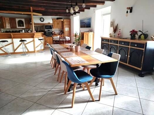 Maison à vendre 315 240 € 7 pièces 5 chambres 210 m² 4 761 m² de terrain Évellys 56500