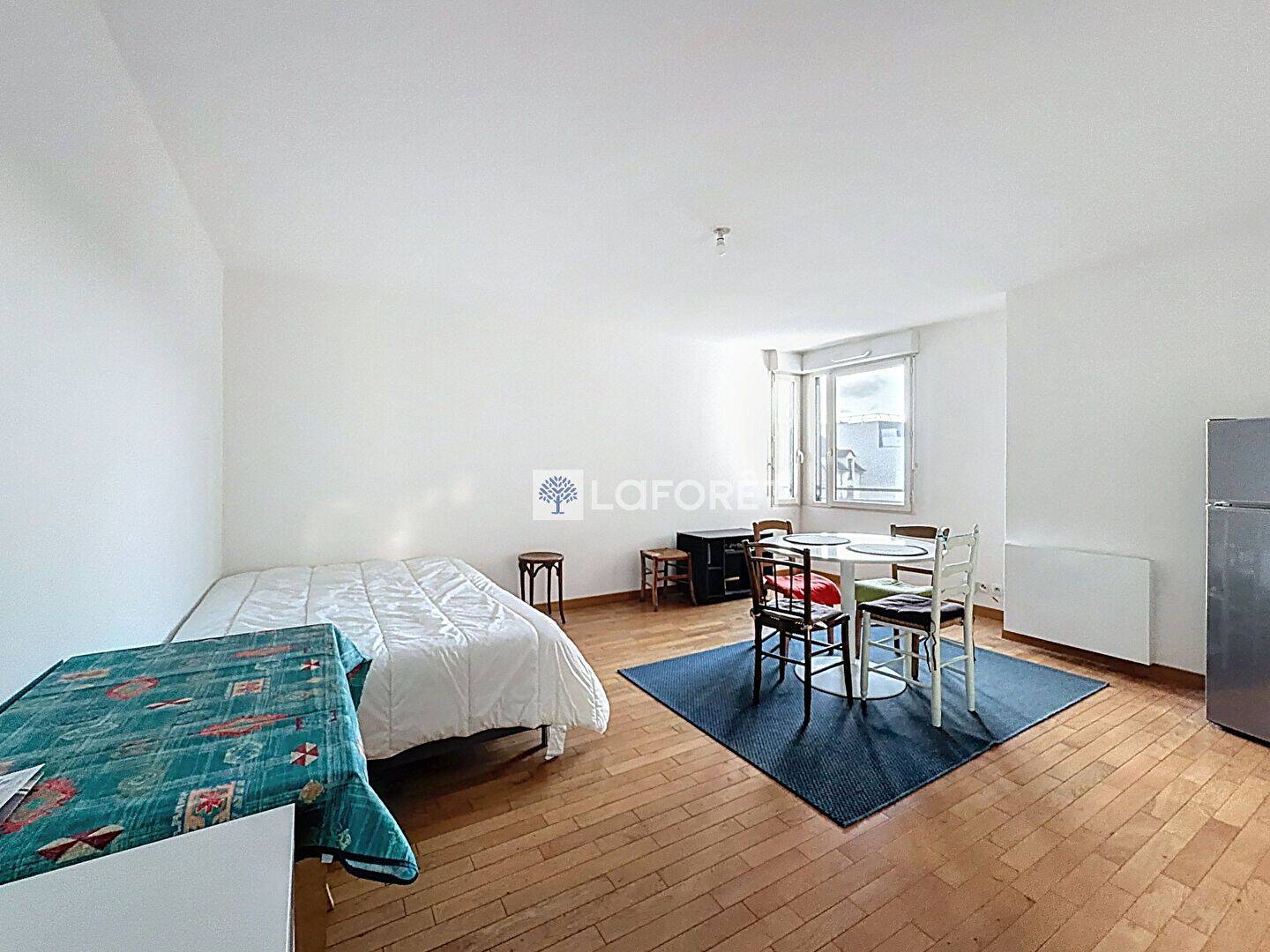 Appartement 1 pièce 36 m² · à Saint-Cyr-l'École · 36 m² · 780 €