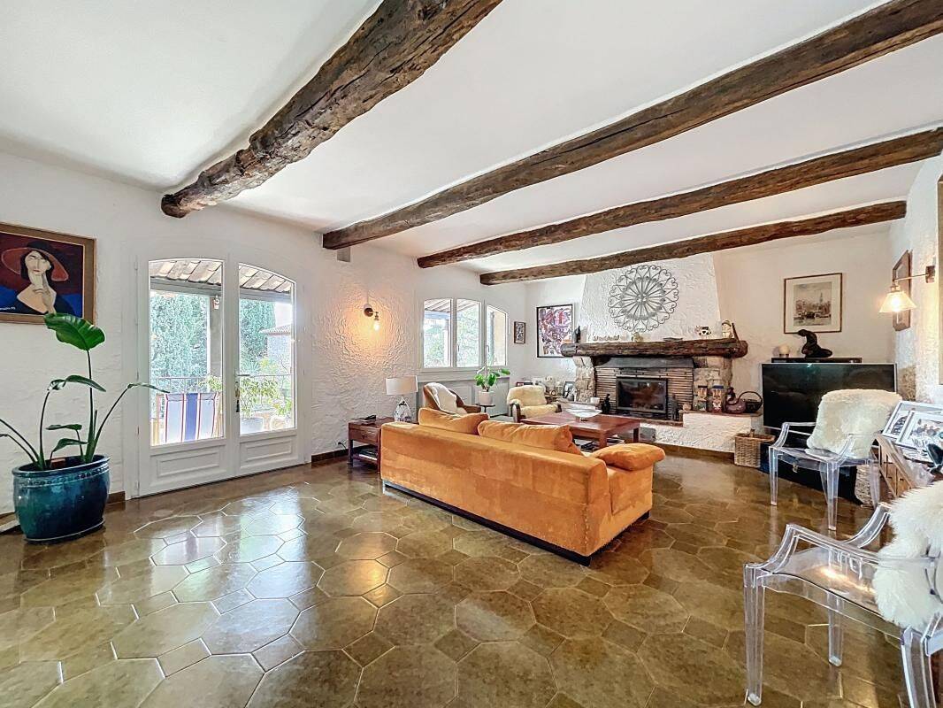 Appartement 4 pièces 120 m² · à Mouans-Sartoux · 120 m² · 529 000 €