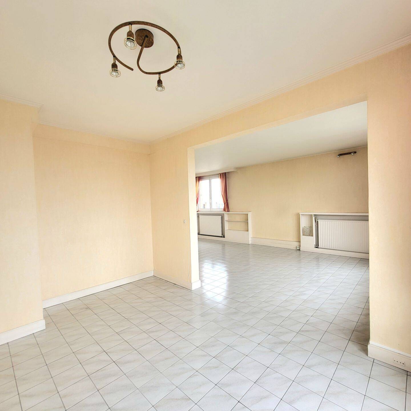 Appartement 5 pièces 104 m² · à Pontoise · 103,8 m² · 199 000 €
