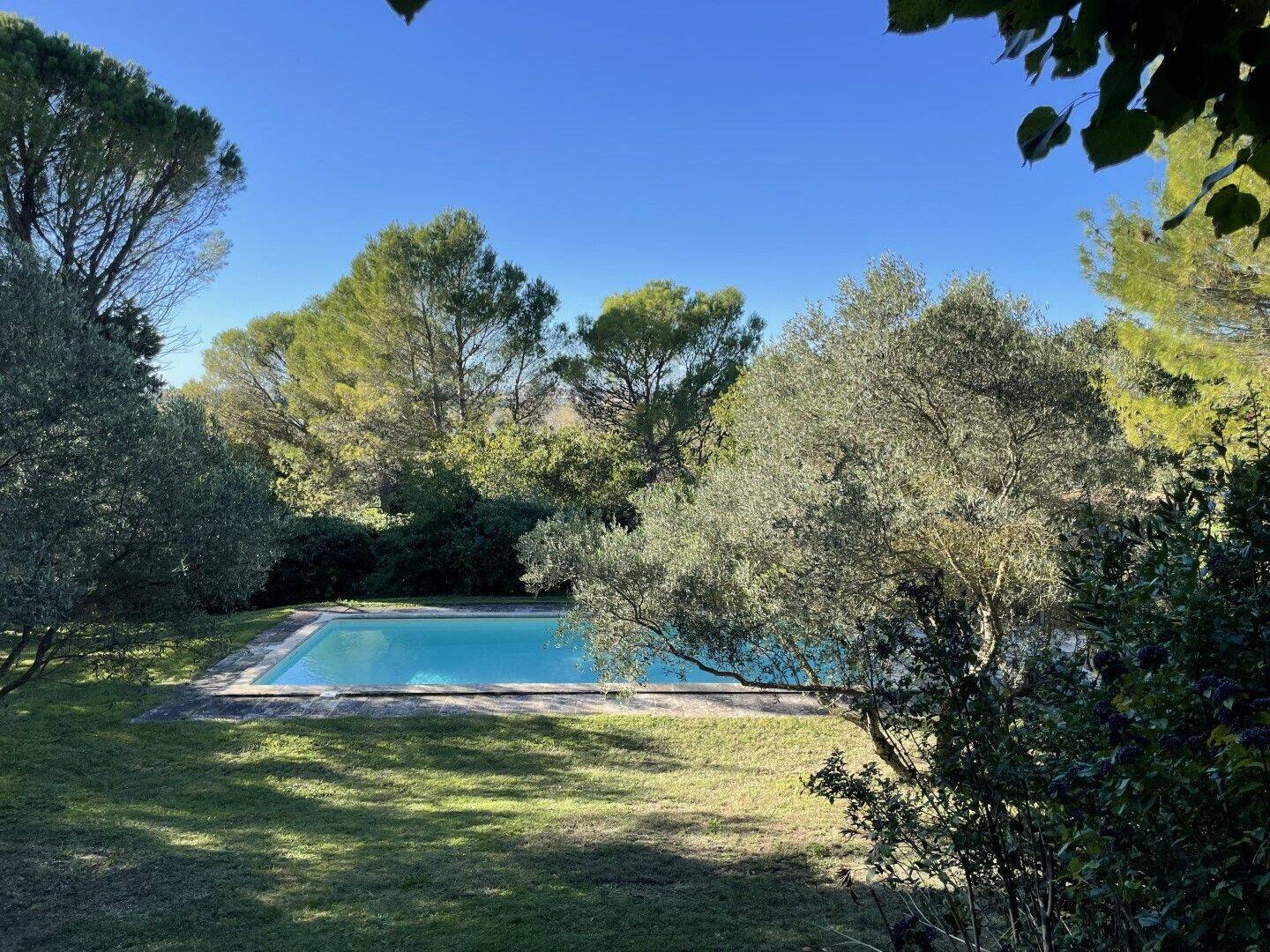 Maison 9 pièces 234 m² · à Arles · 234 m² · 950 000 €