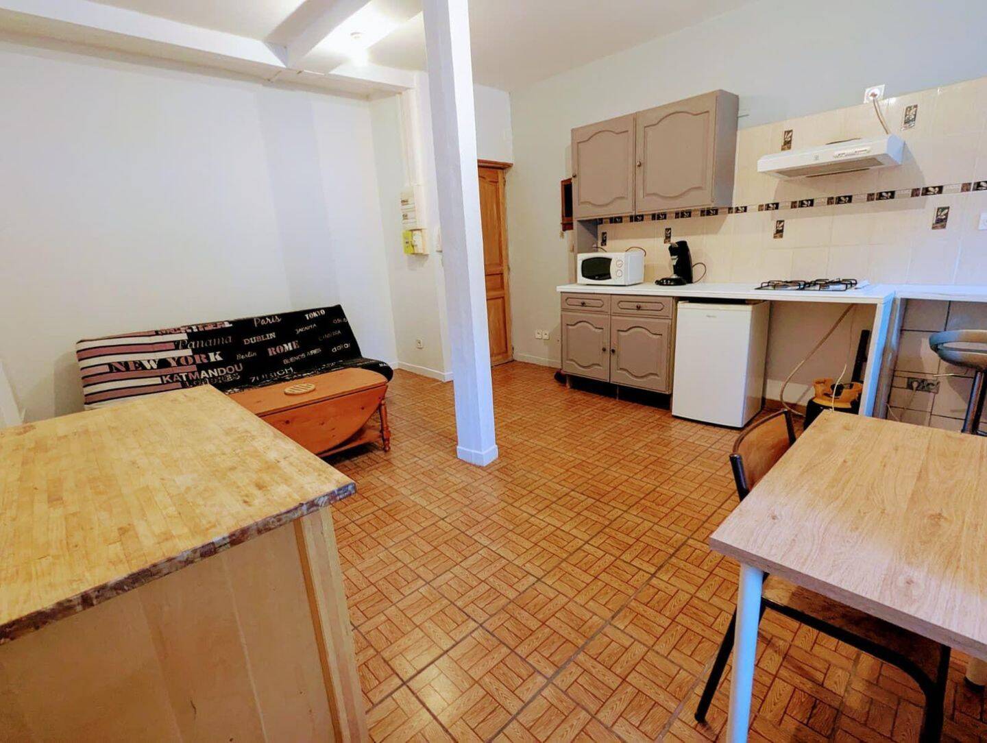 Appartement 1 pièce 24 m² · à Saint-Didier-au-Mont-d'Or · 24 m² · 700 €