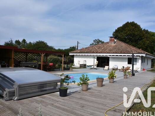 Maison de plain-pied à vendre 344 000 € 5 pièces 3 chambres 115 m² 5 610 m² de terrain Trensacq 40630