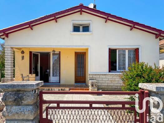 Maison à vendre 103 700 € 5 pièces 4 chambres 106 m² 2 448 m² de terrain Saint-Médard-de-Mussidan 24400