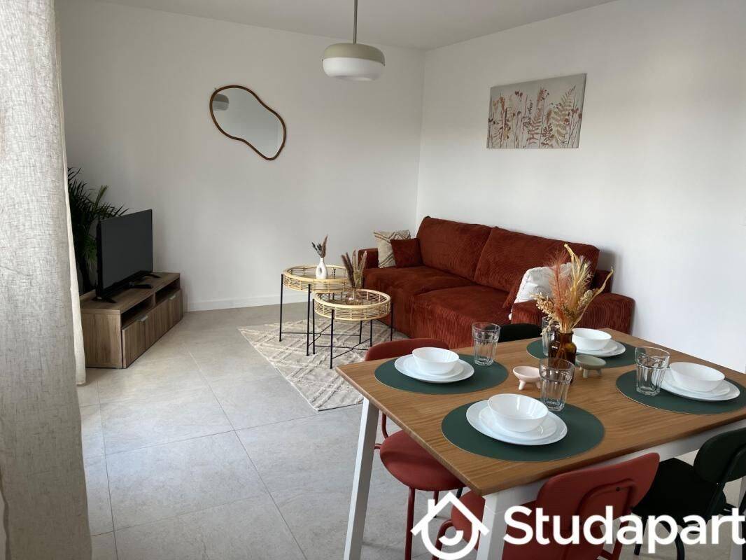 1 pièce 10 m² · à Elbeuf · 10 m² · 420 €