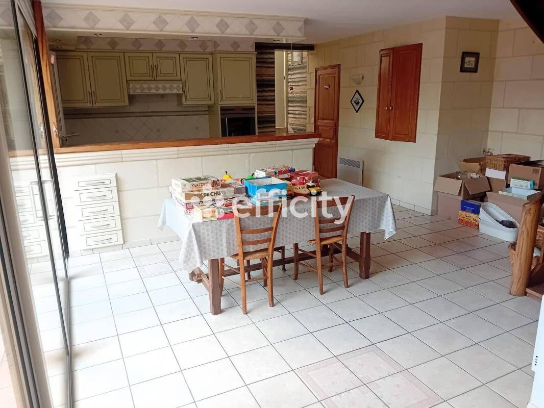 Maison 10 pièces 198 m² · à Bourgueil · 198 m² · 265 000 €