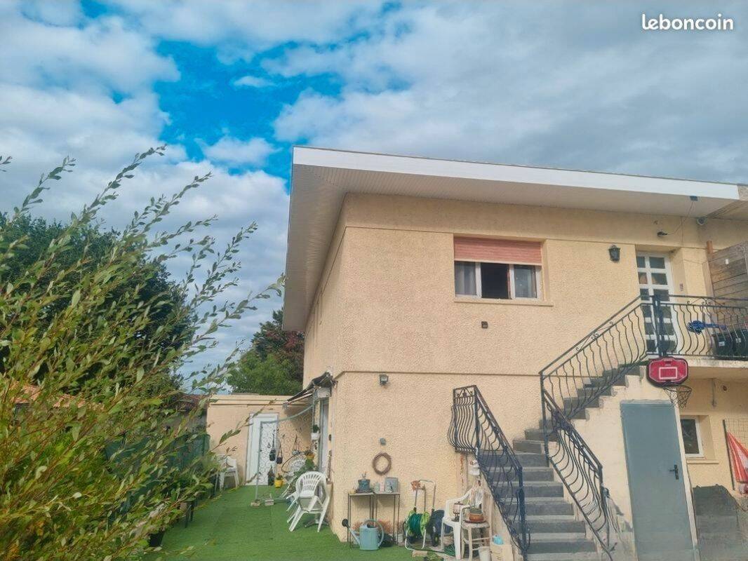 Appartement 3 pièces 60 m² · à Montussan · 60 m² · 900 €/mois