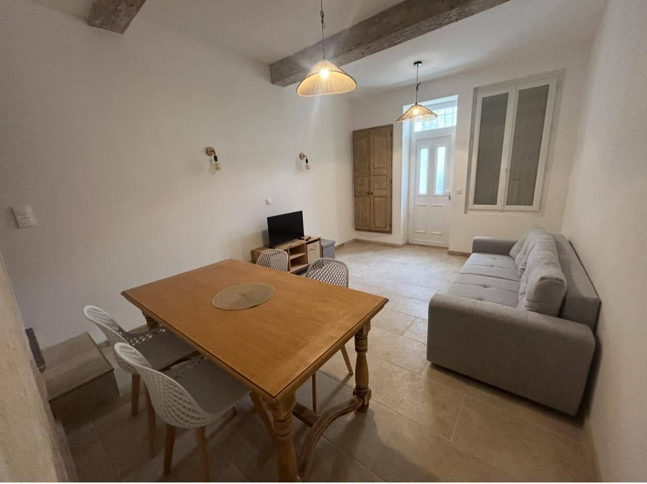 Maison 3 pièces 80 m² · à Arles · 80 m² · 880 €/mois